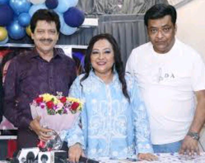 प्रसिद्ध बॉलीवुड गायिका दीपा नारायण झा जी का रोमांटिक गीत “माही वे “रिलीज