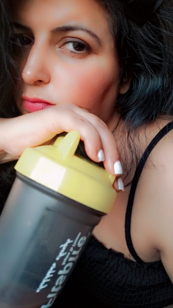 सलमान खान से लगाई गुहार तोलोगों ने इसे पब्लिसिटी स्टंट और पैसों के लिए बताया … सोनल कारिया