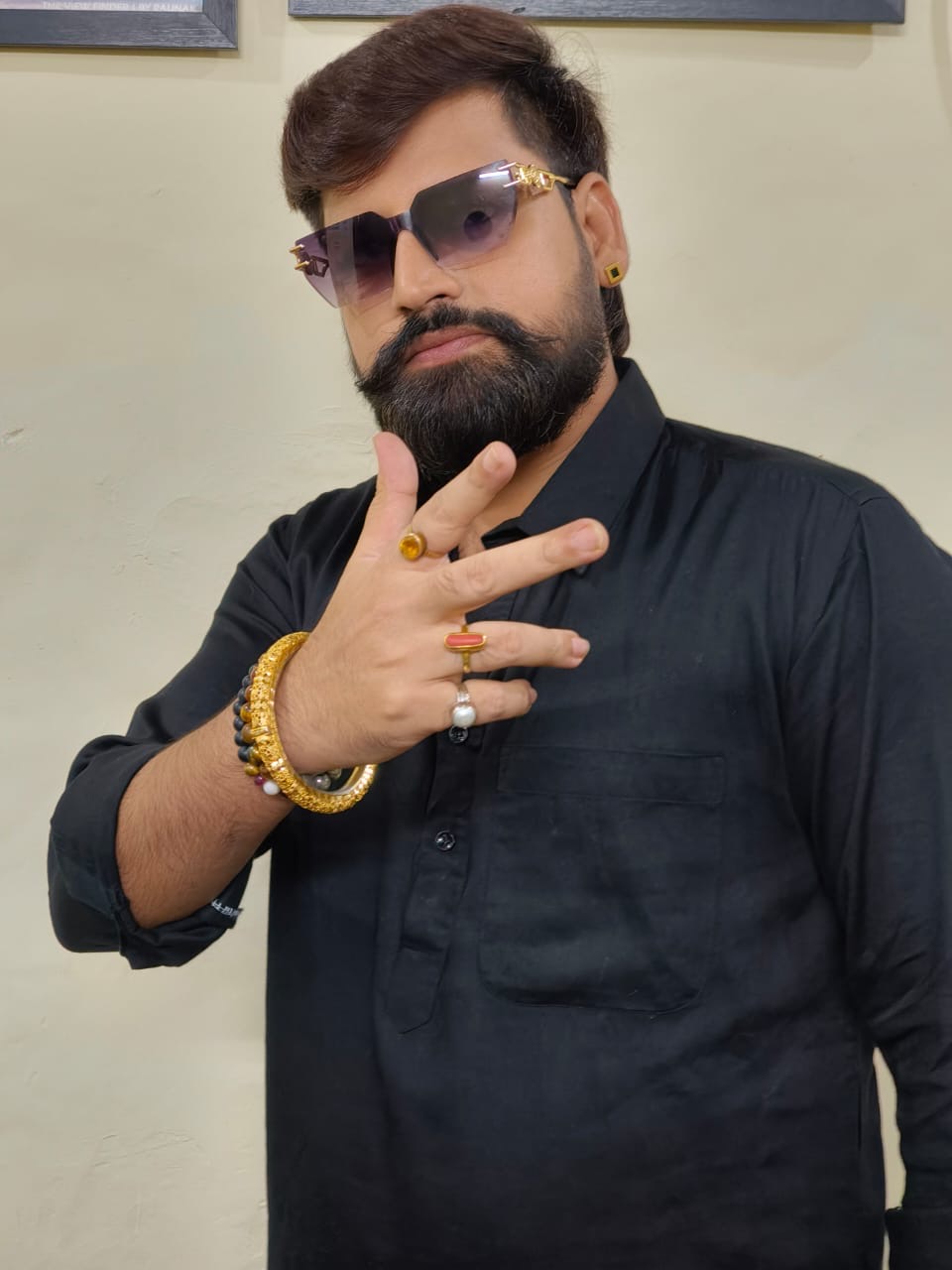 भोजपुरी सिनेमा के सुपरस्टार राकेश मिश्रा आज मनाएंगे अपना जन्मदिन