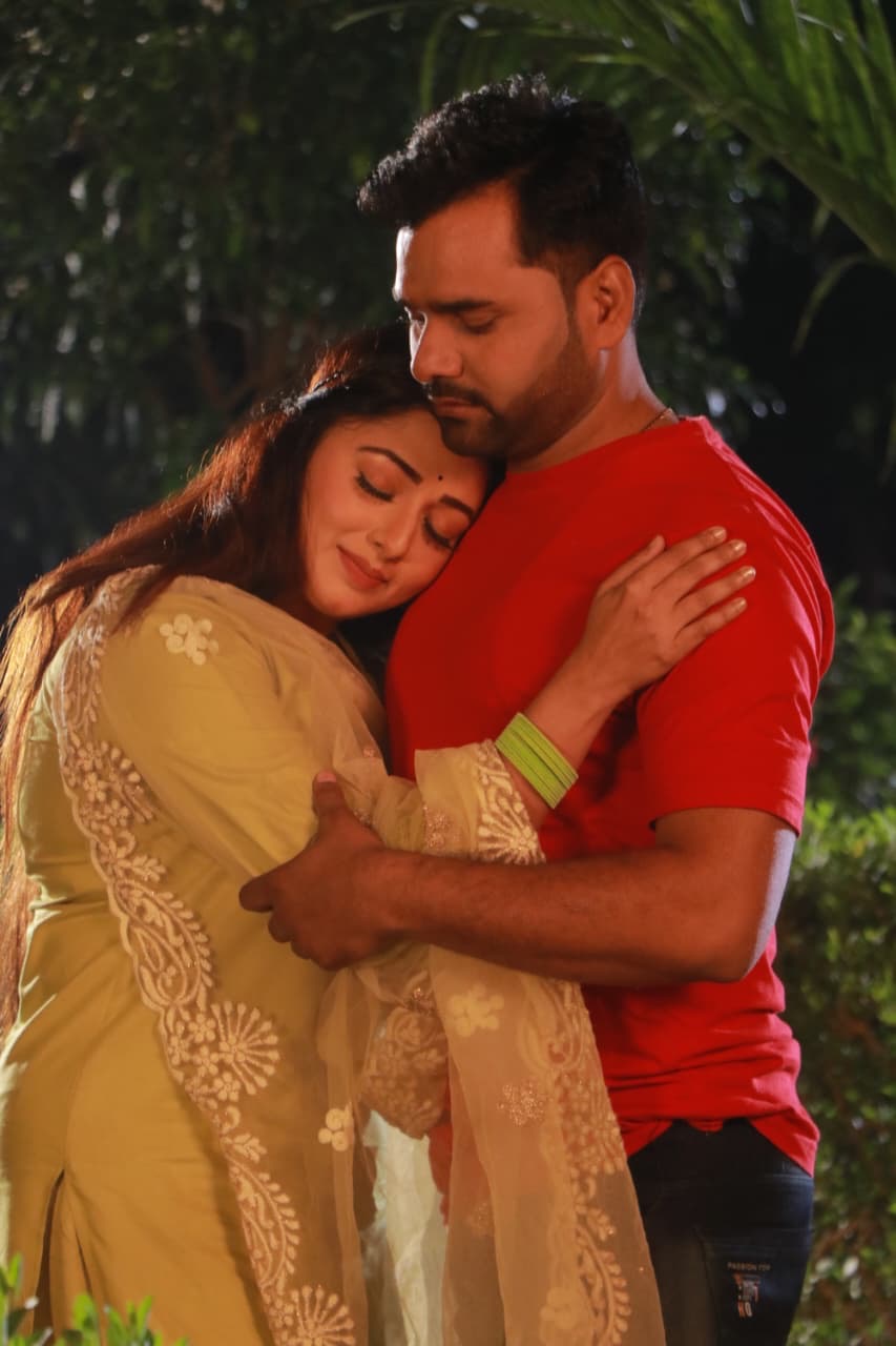 भोजपुरी बिरहा गायक का बेटा सोनू बनारसी बना भोजपुरी फिल्मों का हीरो। भोजपुरी बिरहा गायक का बेटा सोनू बनारसी बना भोजपुरी फिल्मों का हीरो।